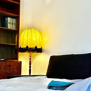 Pokoje Obok Plac Konstytucji Nf Pensjonat Warszawa